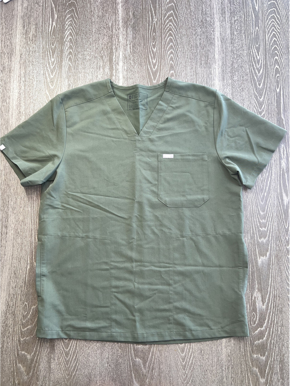 FIGS Technical Collection Classic Olive Green Medical Scrub Top Size L